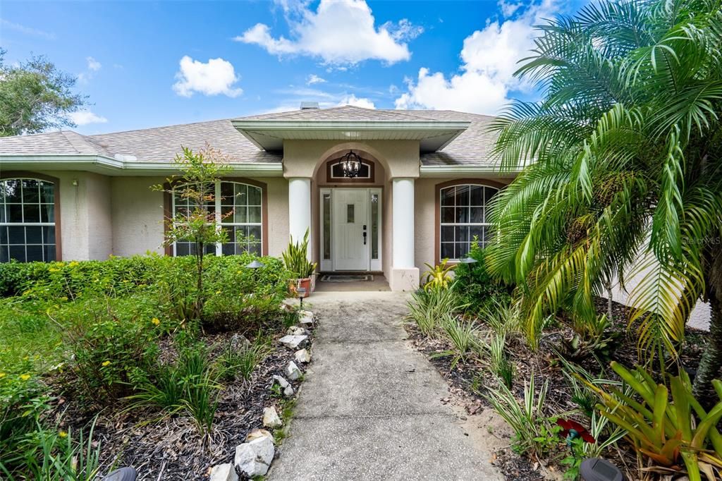 For Sale: $1,089,000 (6 beds, 3 baths, 3452 Square Feet)