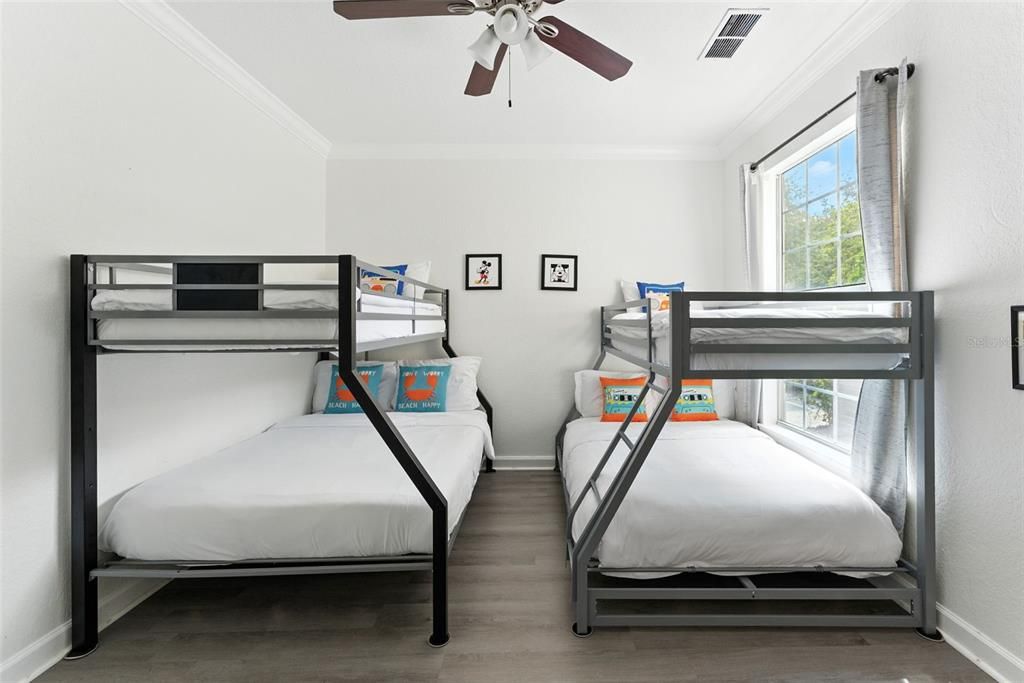 Active With Contract: $215,990 (3 beds, 2 baths, 1244 Square Feet)