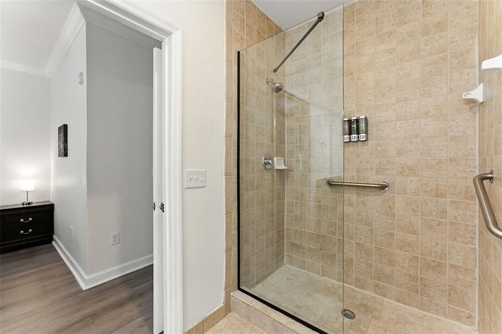 Active With Contract: $215,990 (3 beds, 2 baths, 1244 Square Feet)