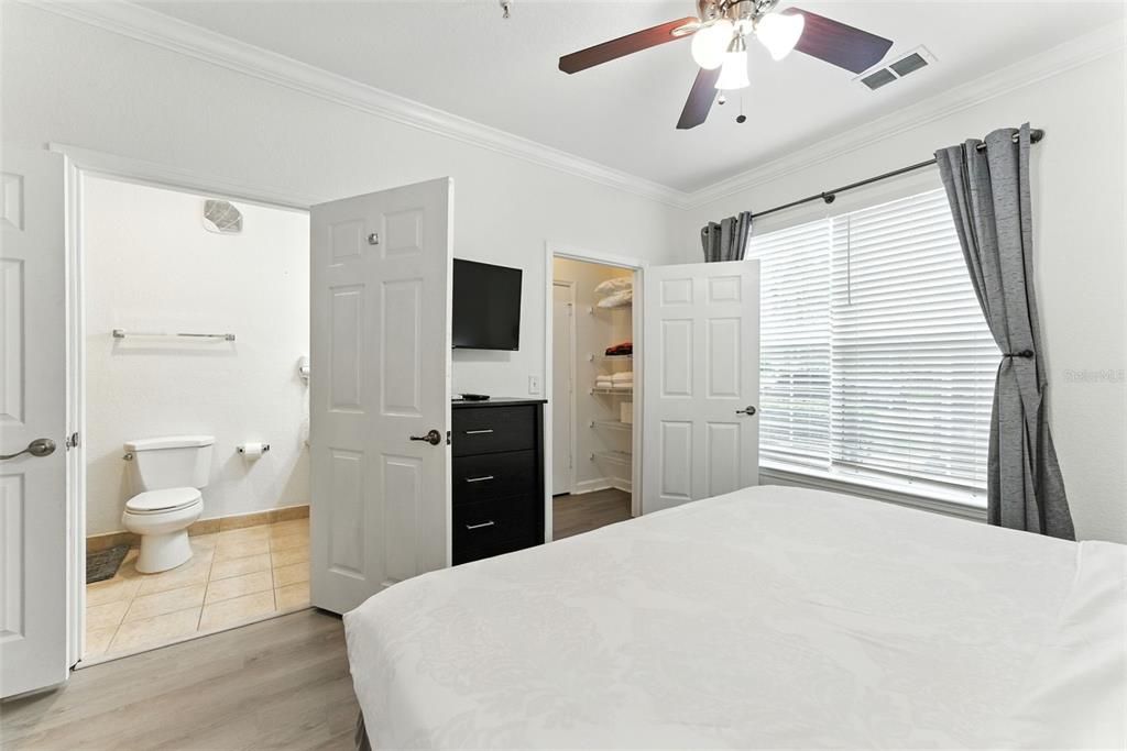 Active With Contract: $215,990 (3 beds, 2 baths, 1244 Square Feet)