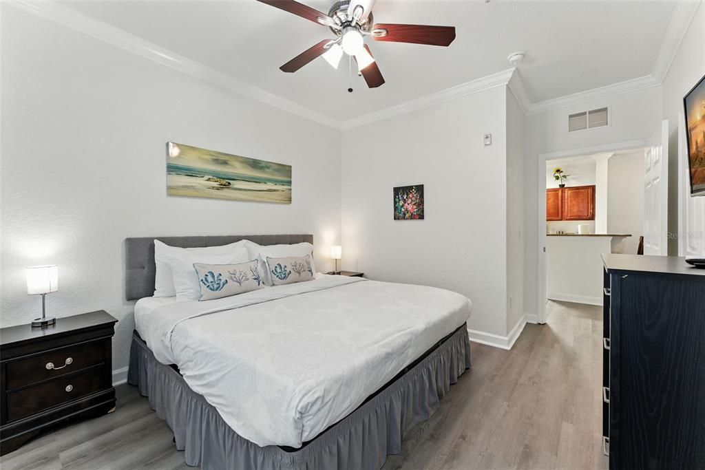 Active With Contract: $215,990 (3 beds, 2 baths, 1244 Square Feet)