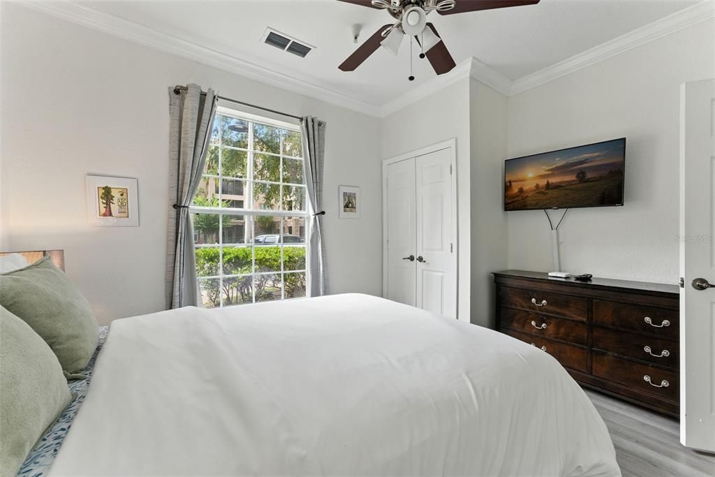 Active With Contract: $215,990 (3 beds, 2 baths, 1244 Square Feet)