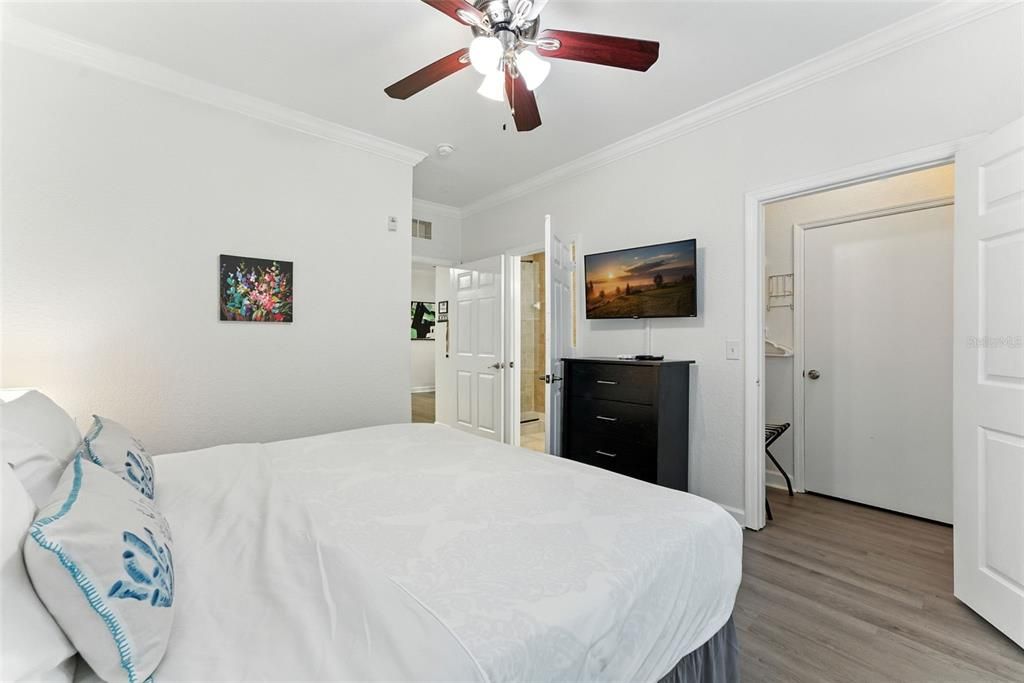 Active With Contract: $215,990 (3 beds, 2 baths, 1244 Square Feet)