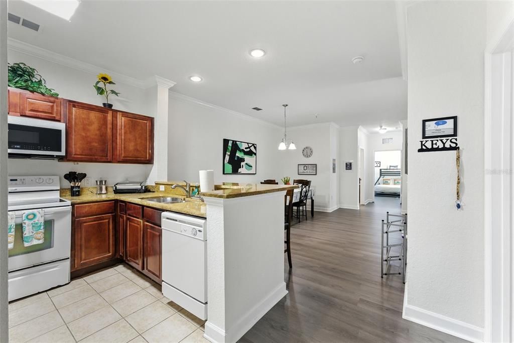 Active With Contract: $215,990 (3 beds, 2 baths, 1244 Square Feet)