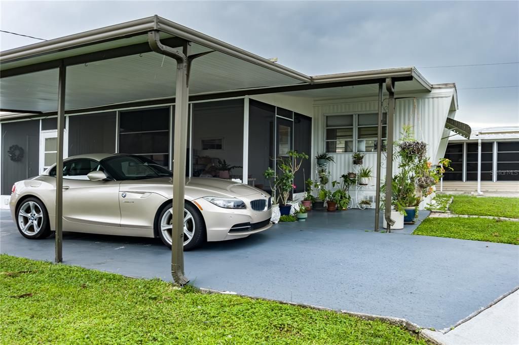 For Sale: $122,000 (2 beds, 1 baths, 624 Square Feet)