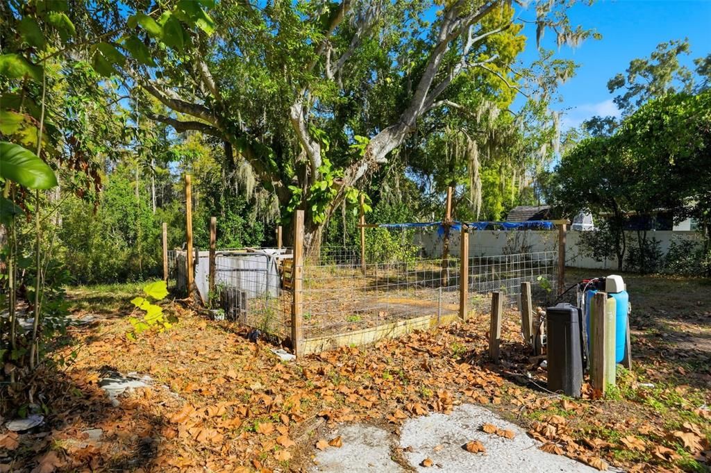 Под контрактом: $165,000 (2 спален, 2 ванн, 924 Квадратных фут)