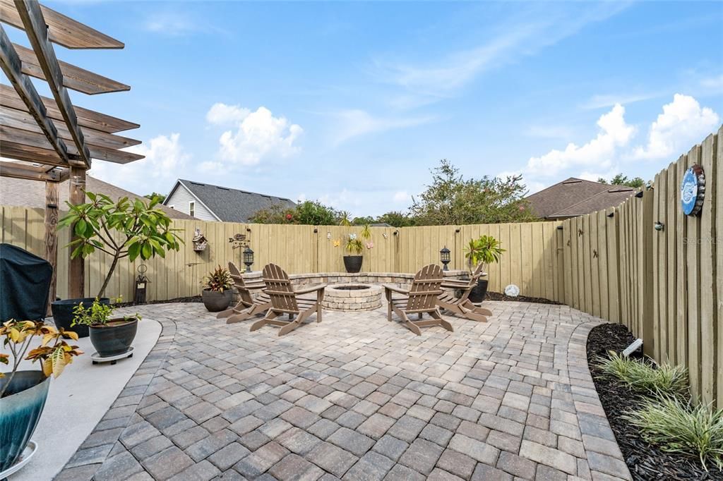 For Sale: $384,600 (3 beds, 2 baths, 1596 Square Feet)