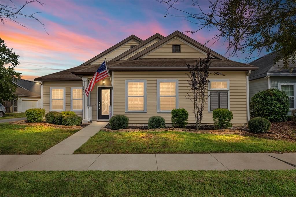 For Sale: $384,600 (3 beds, 2 baths, 1596 Square Feet)