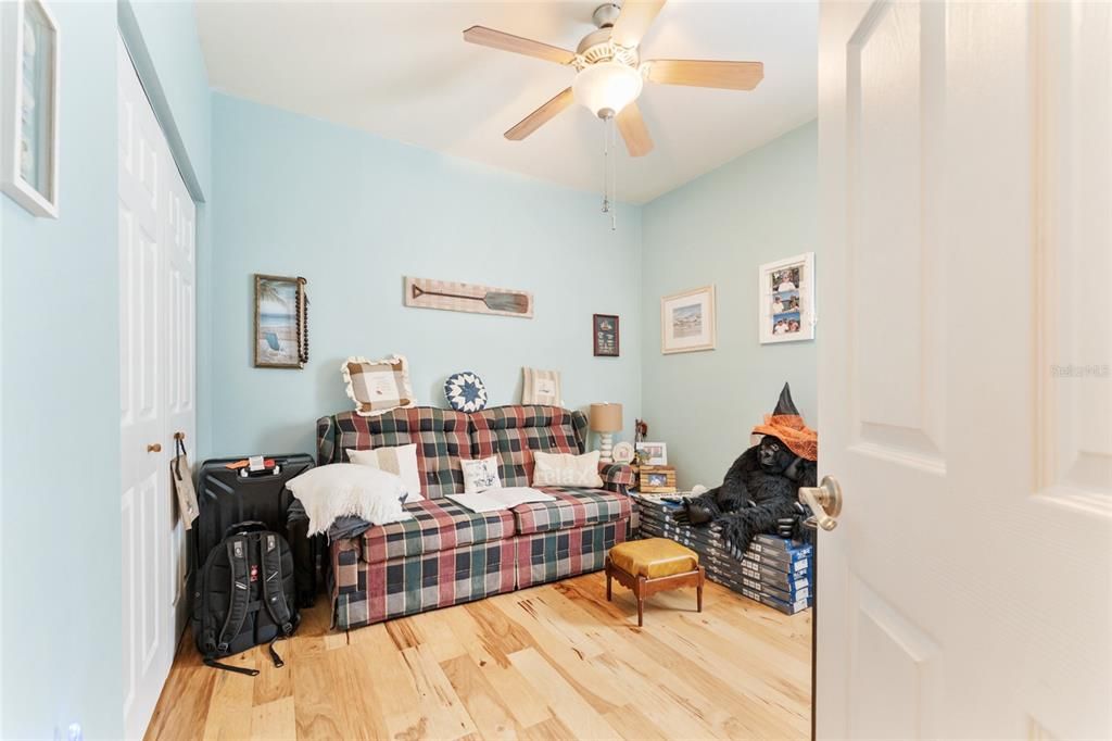 For Sale: $384,600 (3 beds, 2 baths, 1596 Square Feet)