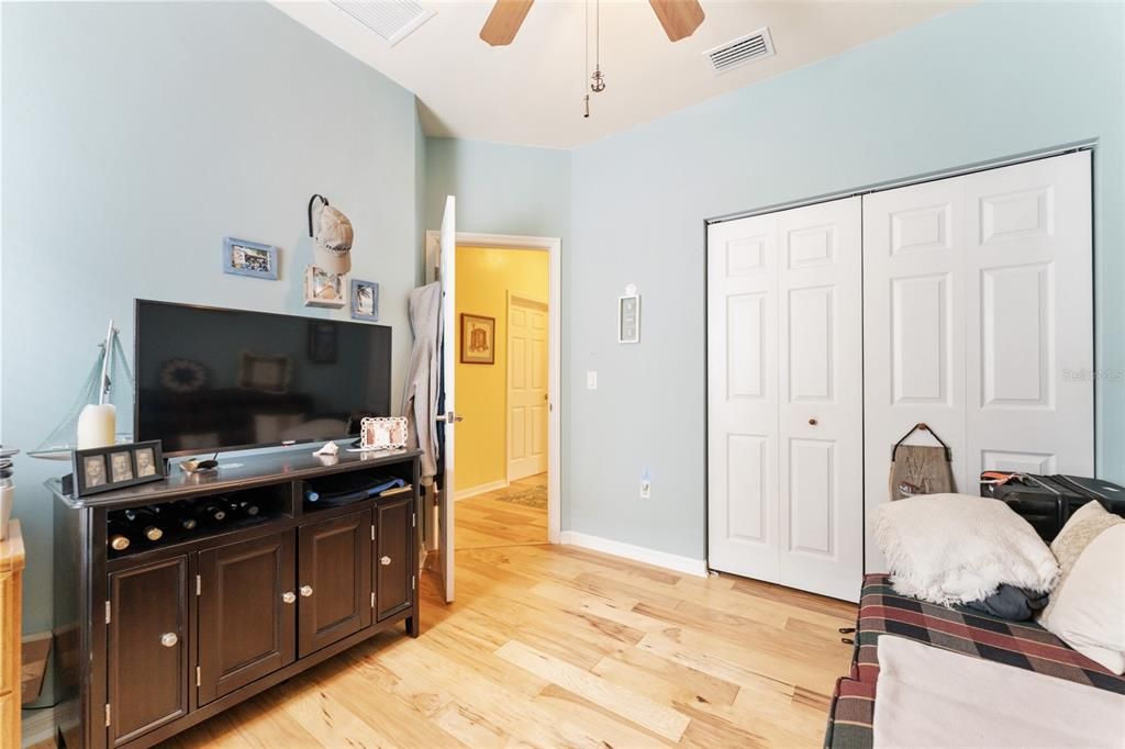 For Sale: $384,600 (3 beds, 2 baths, 1596 Square Feet)