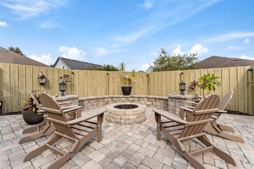 For Sale: $384,600 (3 beds, 2 baths, 1596 Square Feet)