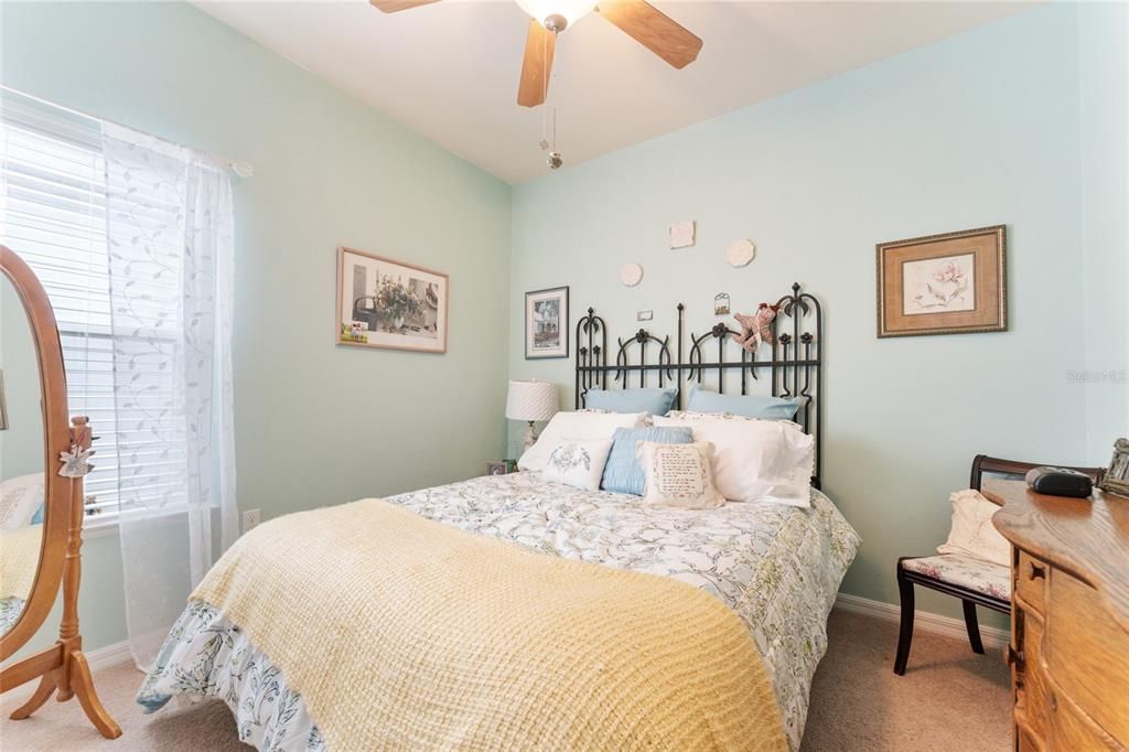 For Sale: $384,600 (3 beds, 2 baths, 1596 Square Feet)