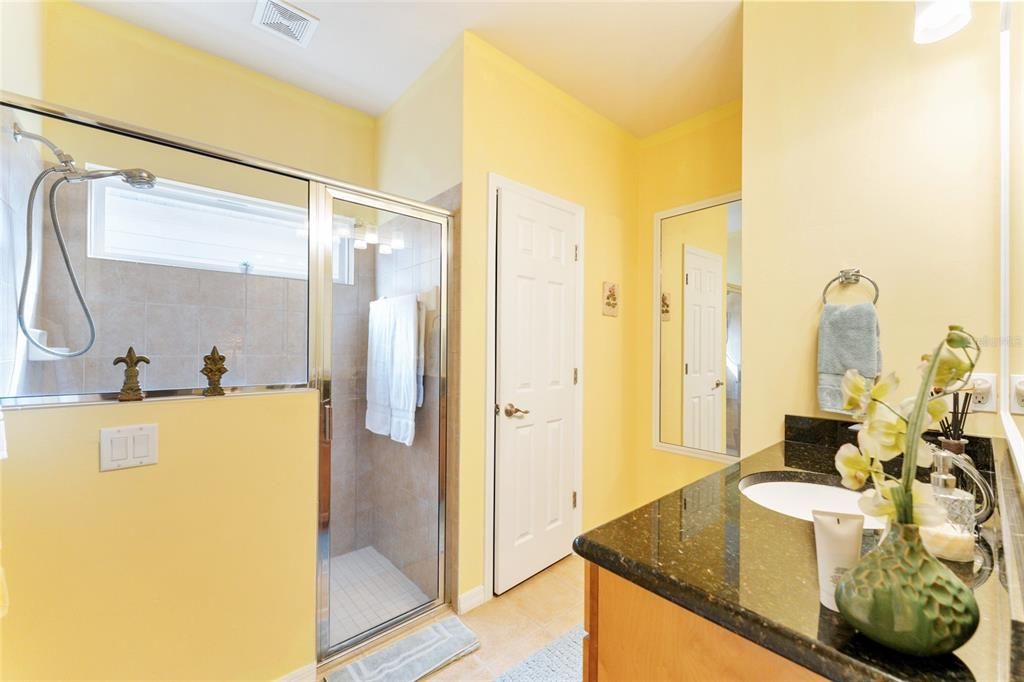 For Sale: $384,600 (3 beds, 2 baths, 1596 Square Feet)