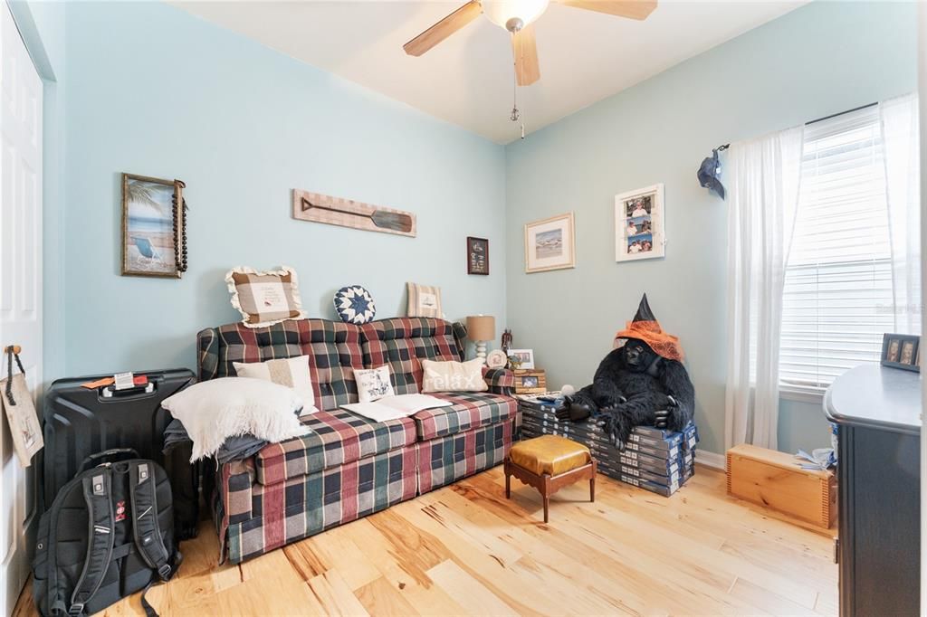 For Sale: $384,600 (3 beds, 2 baths, 1596 Square Feet)