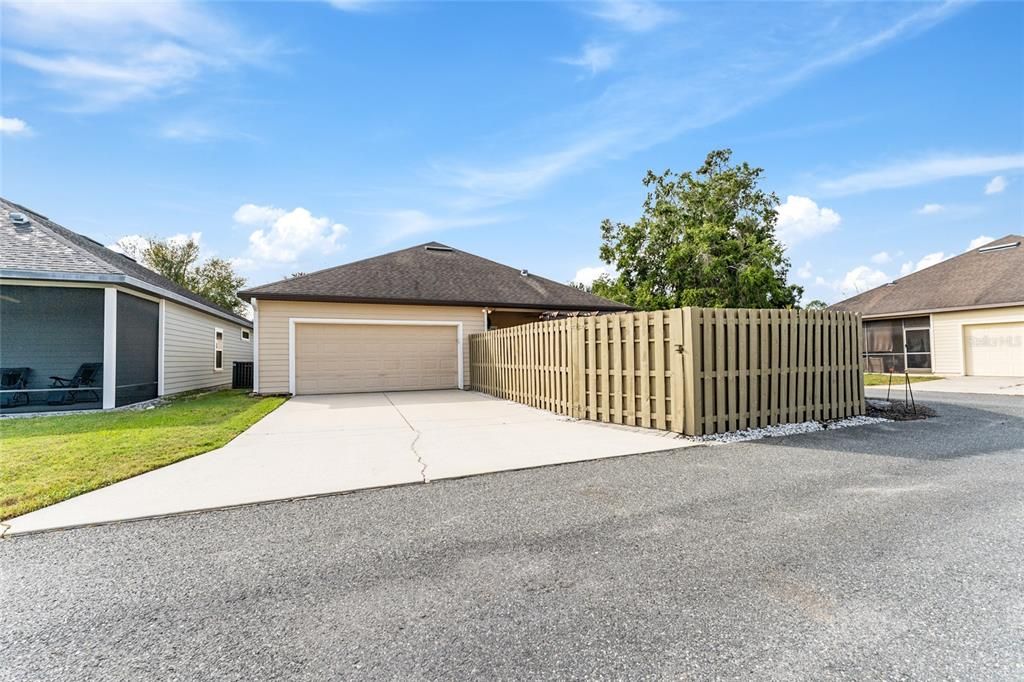 For Sale: $384,600 (3 beds, 2 baths, 1596 Square Feet)