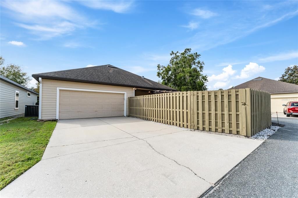 For Sale: $384,600 (3 beds, 2 baths, 1596 Square Feet)