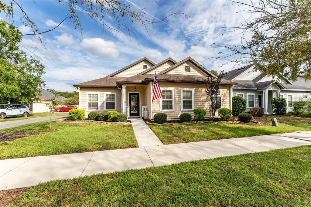 For Sale: $384,600 (3 beds, 2 baths, 1596 Square Feet)