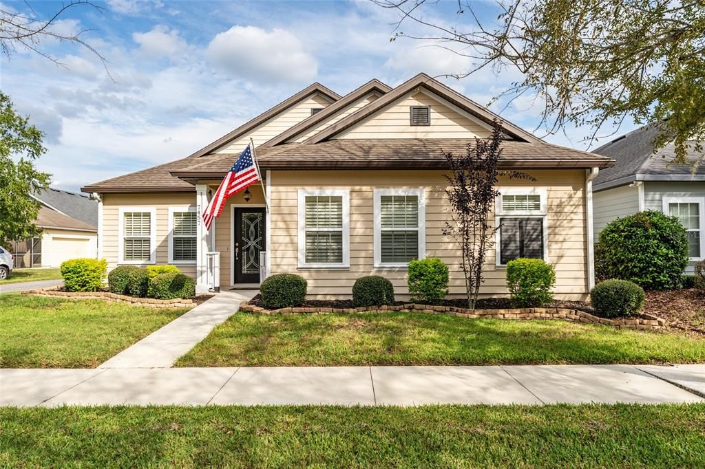 For Sale: $384,600 (3 beds, 2 baths, 1596 Square Feet)