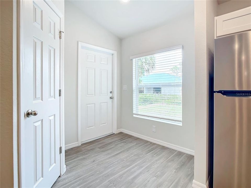 Activo con contrato: $452,400 (4 camas, 0 baños, 2086 Pies cuadrados)