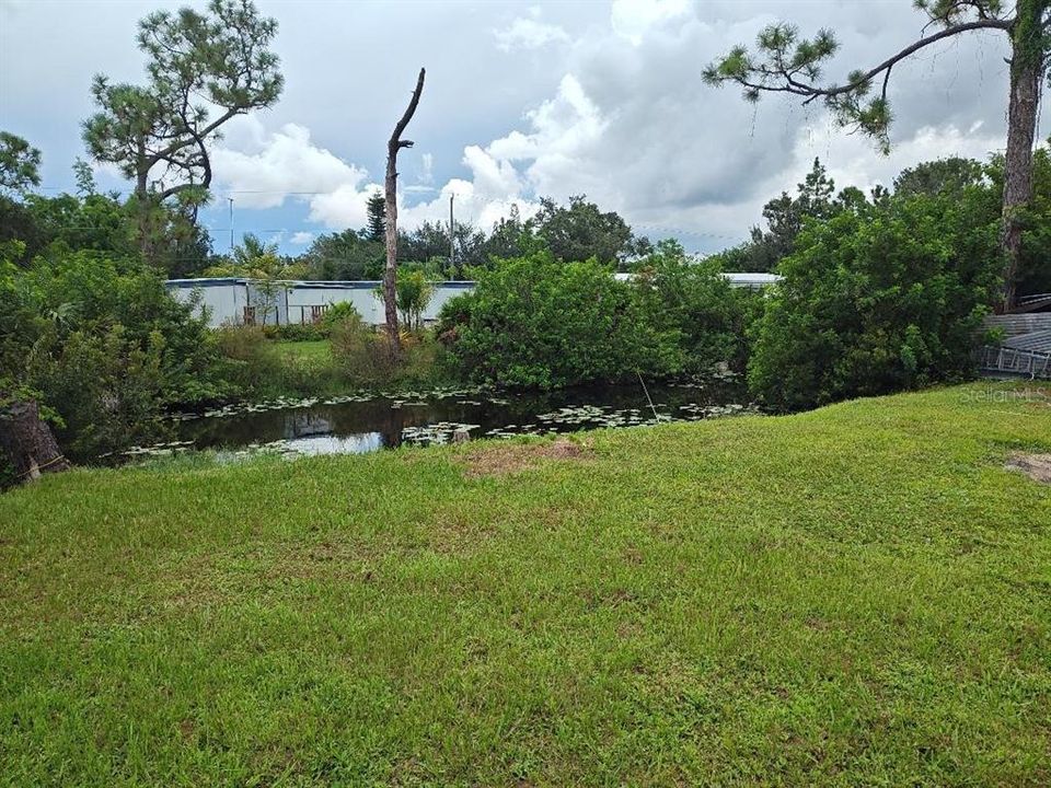 For Sale: $88,000 (2 beds, 1 baths, 564 Square Feet)