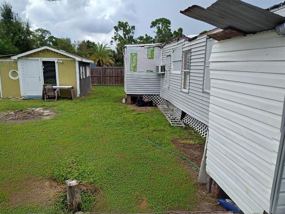 For Sale: $88,000 (2 beds, 1 baths, 564 Square Feet)