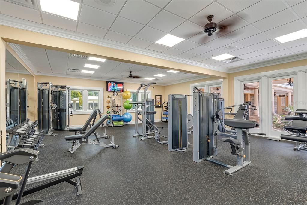 Activo con contrato: $549,900 (4 camas, 2 baños, 3395 Pies cuadrados)