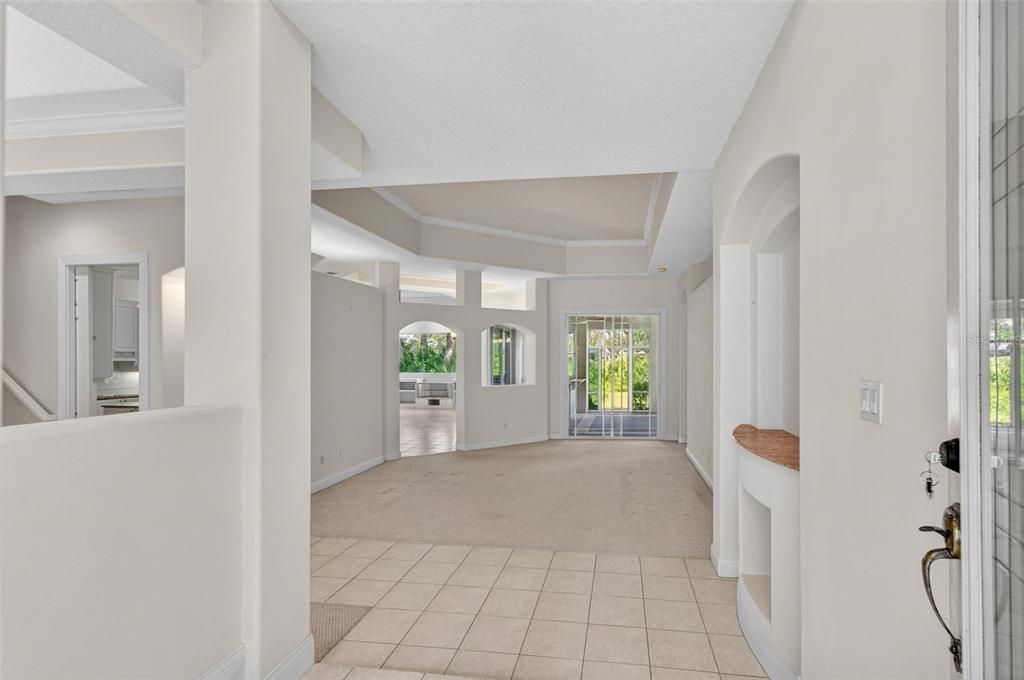 Activo con contrato: $549,900 (4 camas, 2 baños, 3395 Pies cuadrados)