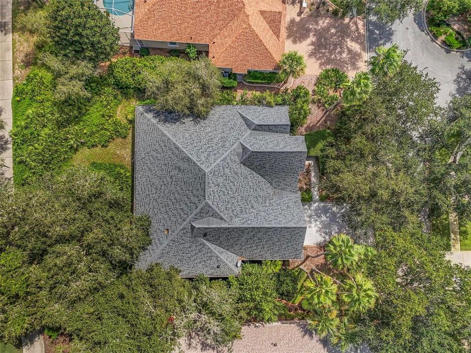 Activo con contrato: $549,900 (4 camas, 2 baños, 3395 Pies cuadrados)