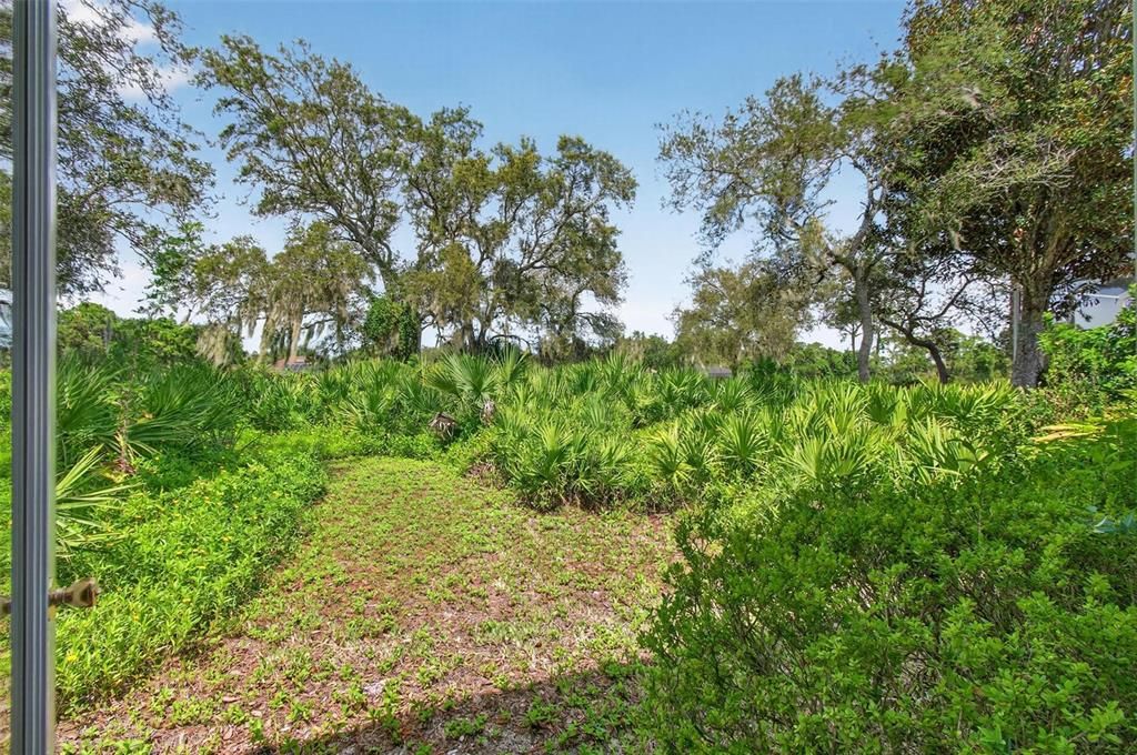 Activo con contrato: $549,900 (4 camas, 2 baños, 3395 Pies cuadrados)