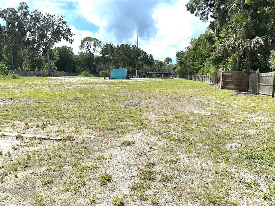 En Venta: $589,000 (3.69 acres)