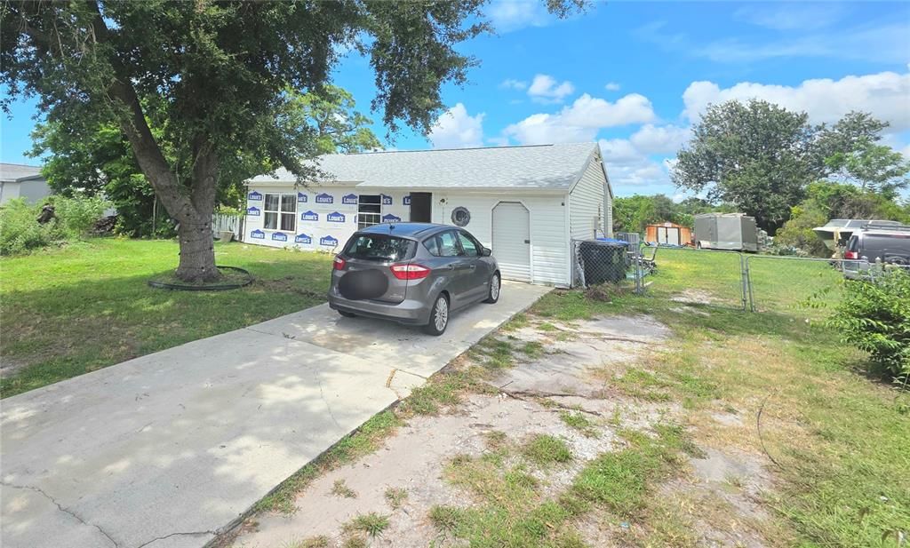 合同活跃: $204,999 (3 贝兹, 2 浴室, 1229 平方英尺)