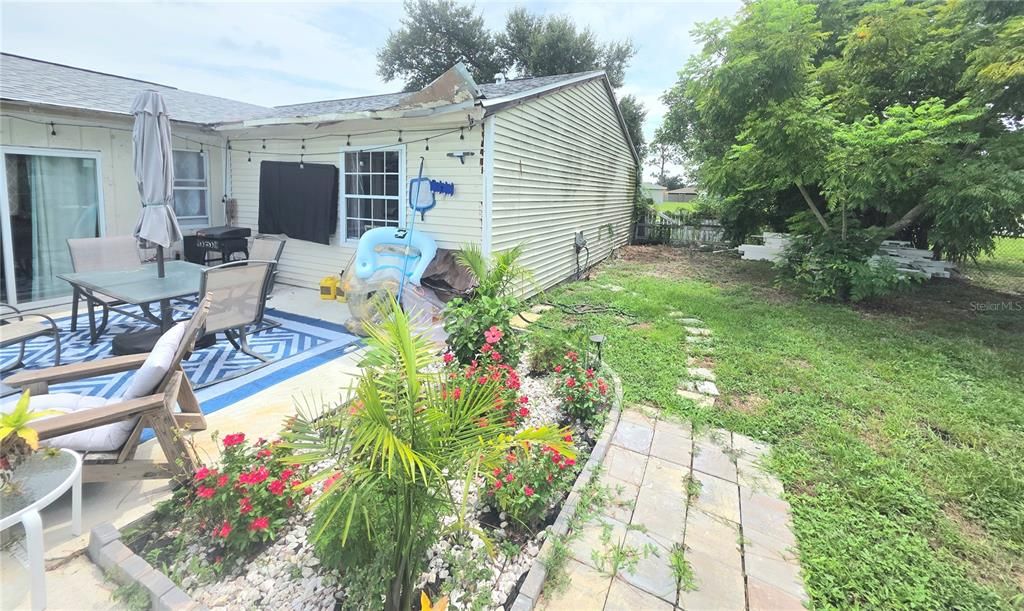 合同活跃: $204,999 (3 贝兹, 2 浴室, 1229 平方英尺)