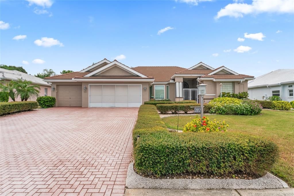 Vendido Recientemente: $599,000 (3 camas, 3 baños, 2710 Pies cuadrados)