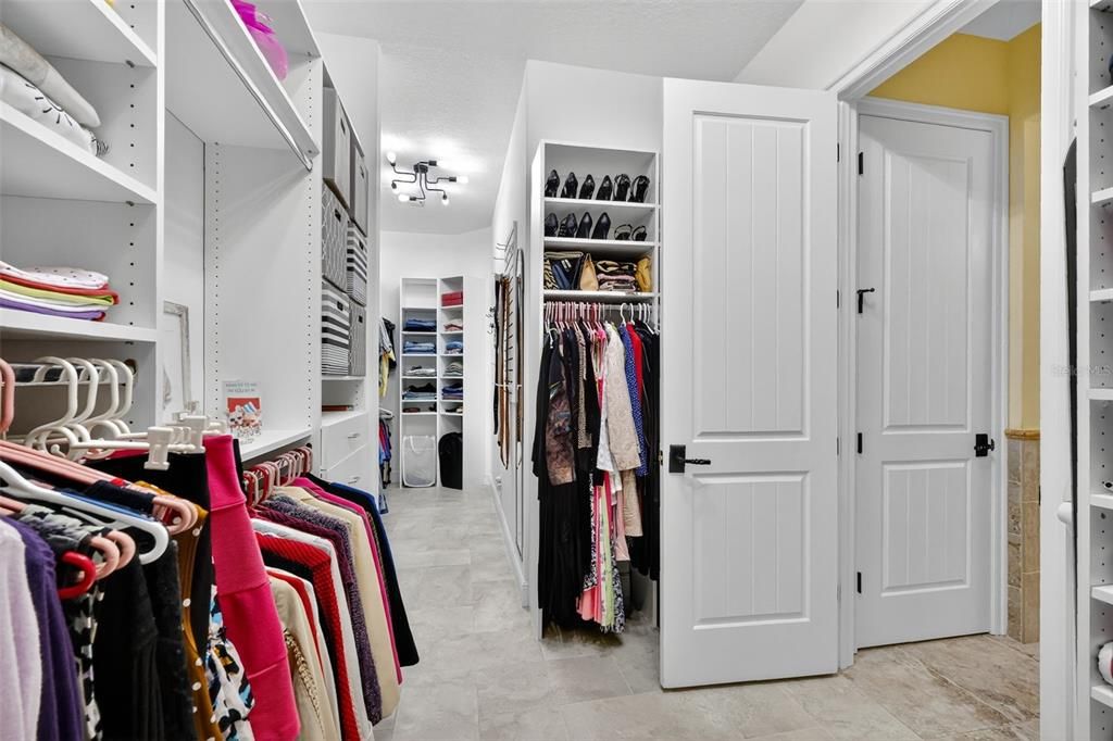 待售: $1,300,000 (5 贝兹, 3 浴室, 4966 平方英尺)