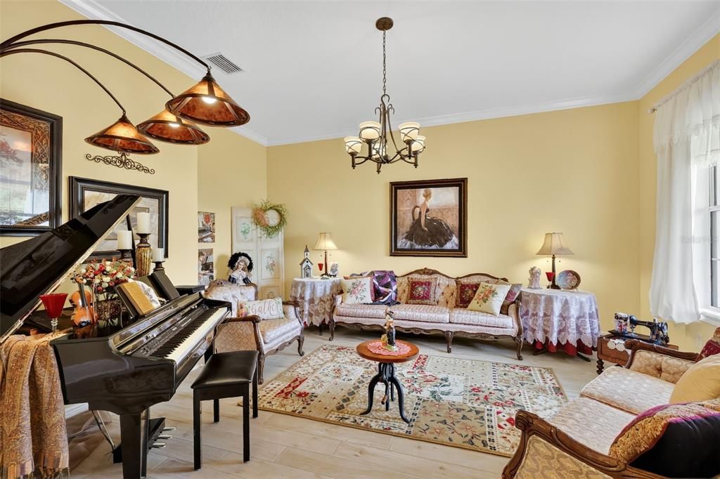 待售: $1,300,000 (5 贝兹, 3 浴室, 4966 平方英尺)