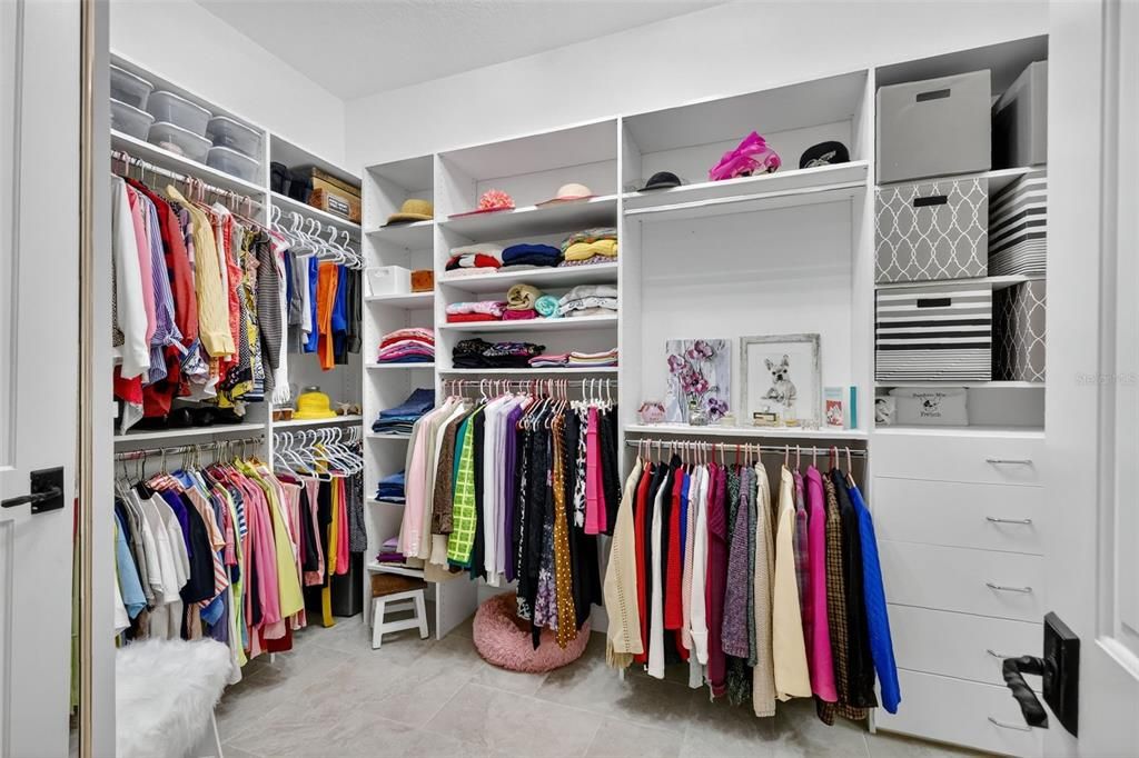 待售: $1,300,000 (5 贝兹, 3 浴室, 4966 平方英尺)