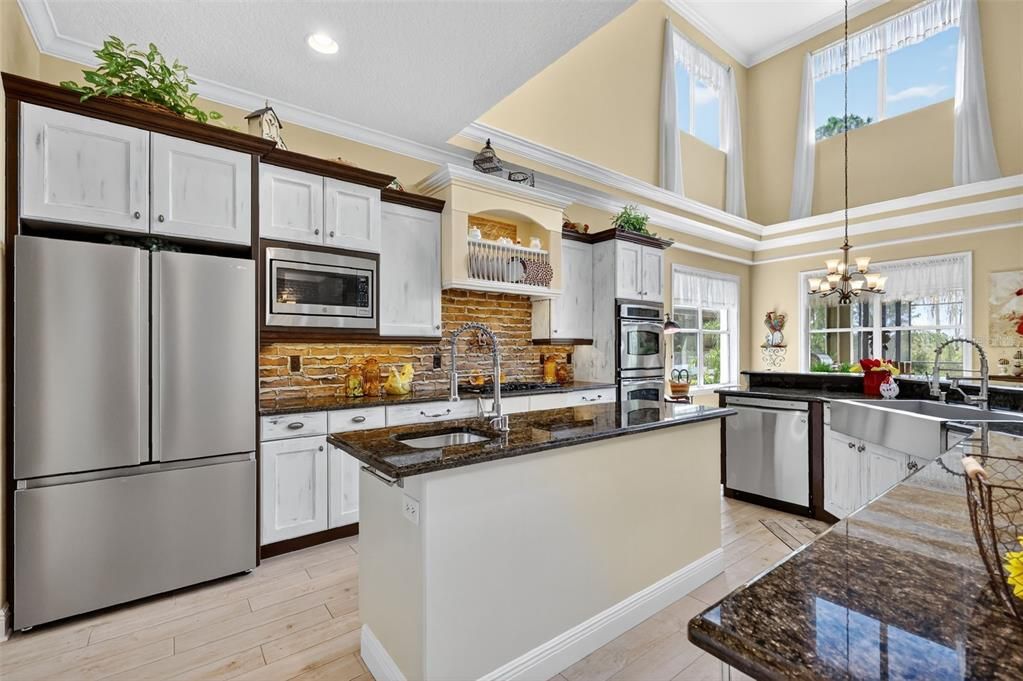 待售: $1,300,000 (5 贝兹, 3 浴室, 4966 平方英尺)