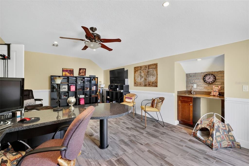 待售: $1,300,000 (5 贝兹, 3 浴室, 4966 平方英尺)