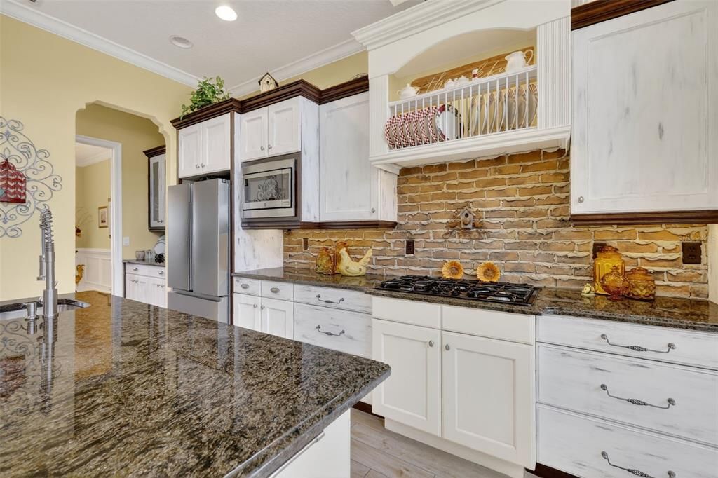 待售: $1,300,000 (5 贝兹, 3 浴室, 4966 平方英尺)