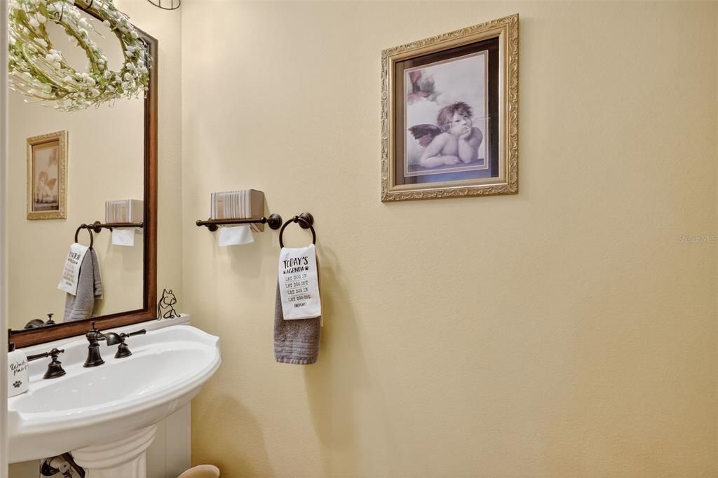 待售: $1,300,000 (5 贝兹, 3 浴室, 4966 平方英尺)