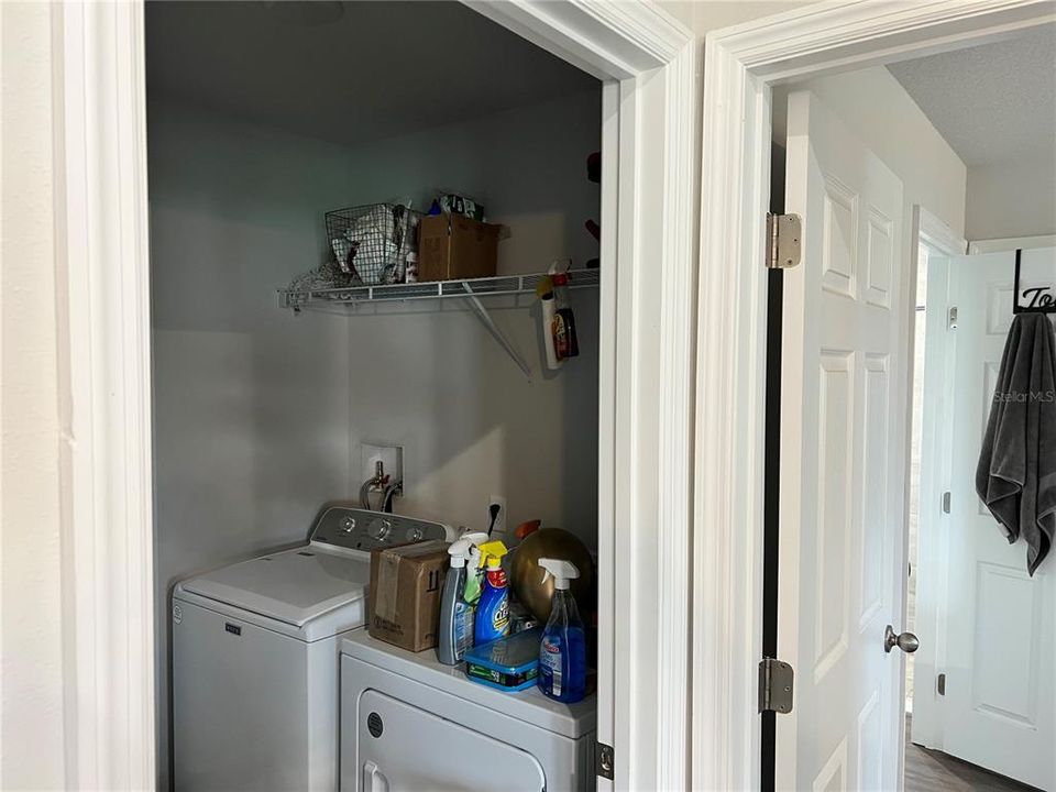 На продажу: $245,000 (3 спален, 2 ванн, 1335 Квадратных фут)