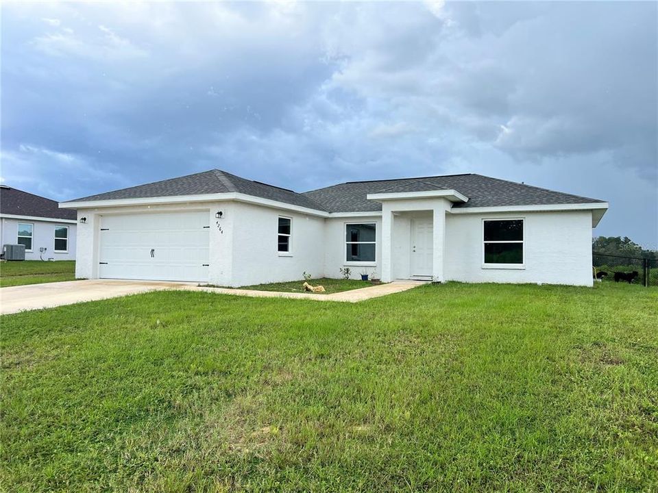 На продажу: $245,000 (3 спален, 2 ванн, 1335 Квадратных фут)