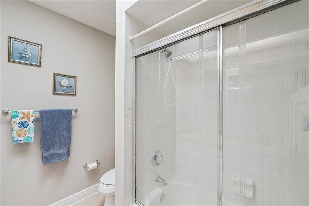 En Venta: $650,000 (5 camas, 4 baños, 3610 Pies cuadrados)