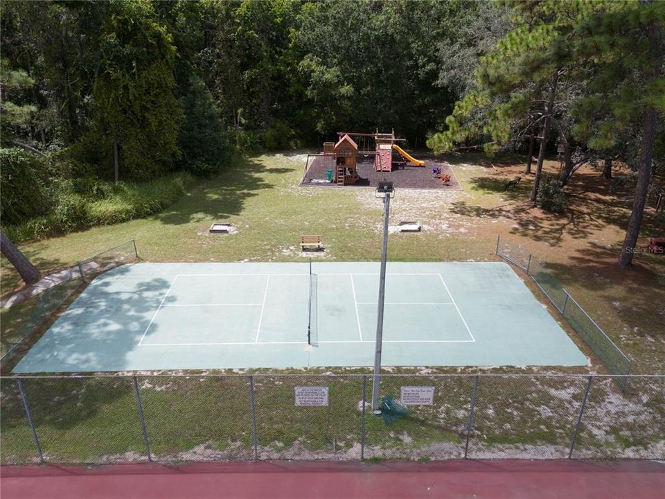 En Venta: $650,000 (5 camas, 4 baños, 3610 Pies cuadrados)