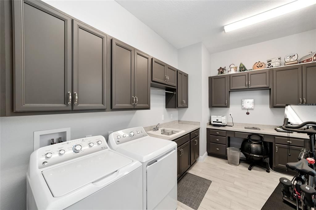 En Venta: $465,000 (3 camas, 2 baños, 2263 Pies cuadrados)