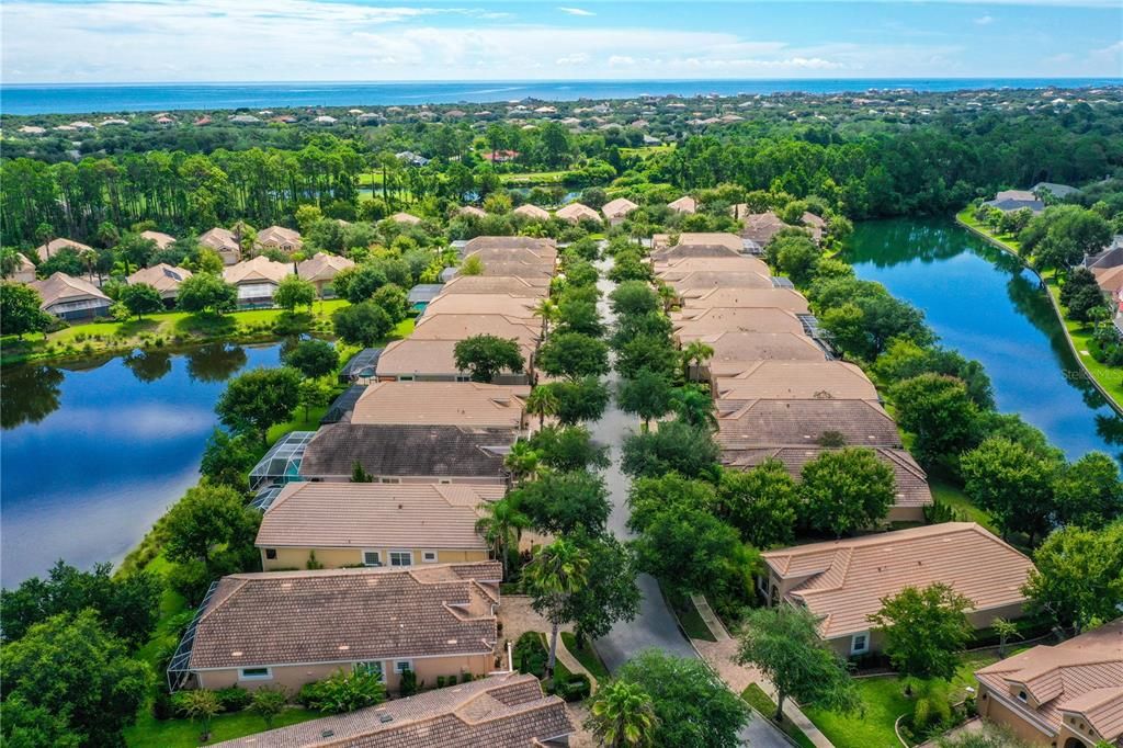 待售: $295,000 (0.72 acres)