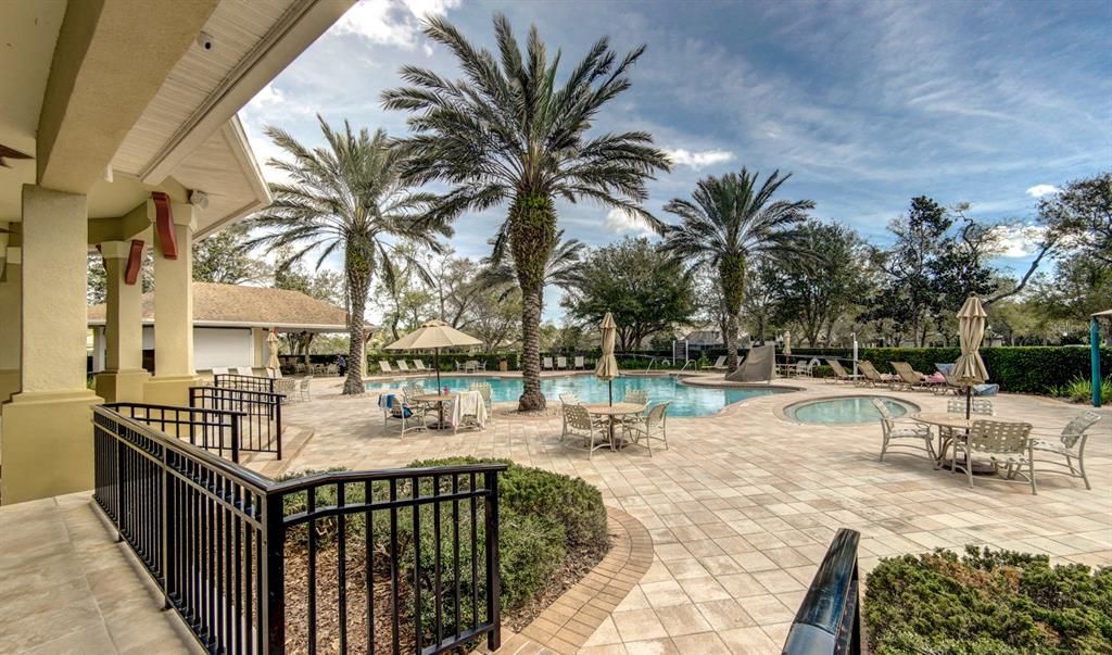 待售: $295,000 (0.72 acres)