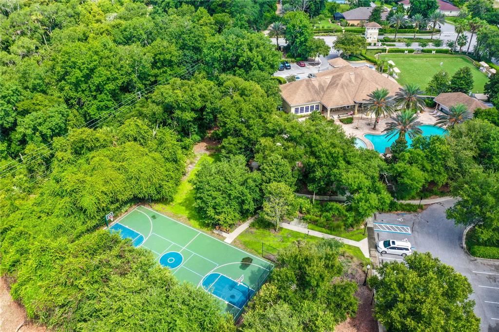 待售: $295,000 (0.72 acres)