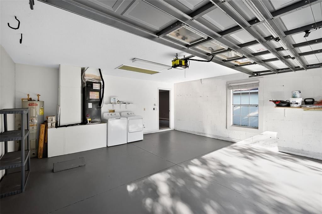 For Sale: $339,000 (3 beds, 2 baths, 1278 Square Feet)