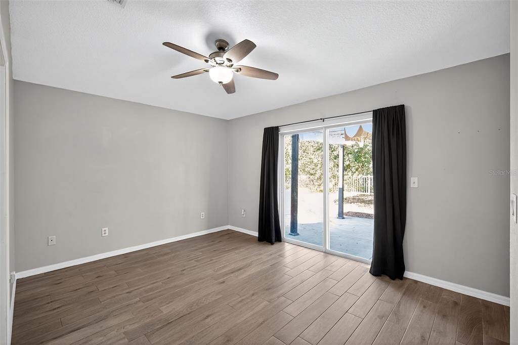 For Sale: $339,000 (3 beds, 2 baths, 1278 Square Feet)